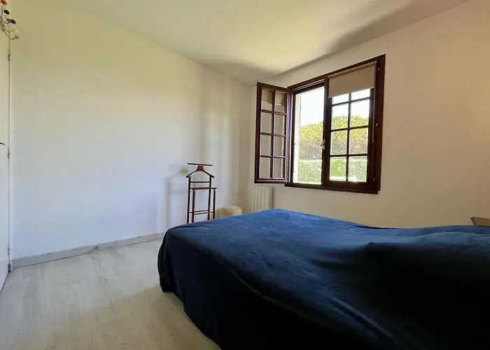 Maison 4 Pieces 7 Couchages Saint Pierre D'oleron Spo000-136 *